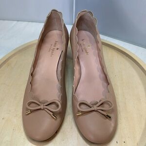 KATE SPADE YASMIN NUDE TOP BOW PUMPS SIZE 9.5